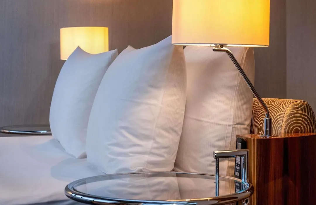 Mövenpick Hotel Hamburg-1